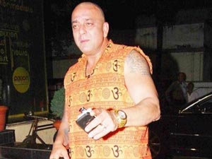 एक्शन फिल्मों से दूर हुआ बॉलीवुड का खलनायक एक्शन फिल्मों से दूर हुआ बॉलीवुड का खलनायक