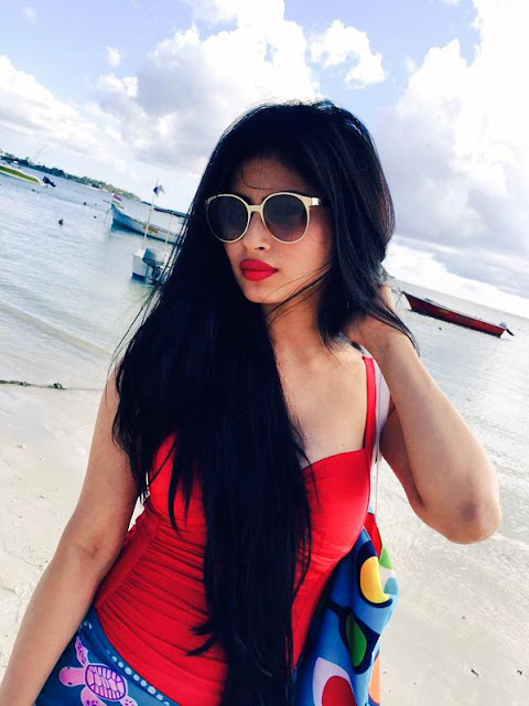 HOT Pics: ये हैं टीवी की SUPERSTAR एक्ट्रेस.. हॉट एंड ग्लैमरस! HOT Pics: ये हैं टीवी की SUPERSTAR एक्ट्रेस.. हॉट एंड ग्लैमरस!