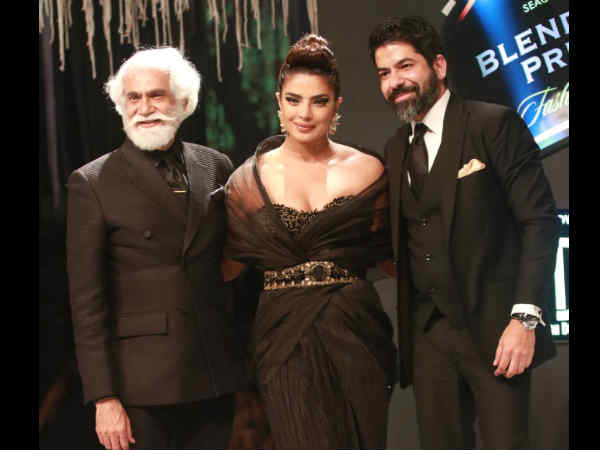 प्रियंका चोपड़ा - Blender's Pride Fashion Tour