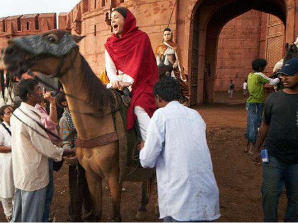 जोधा बनी ऐश