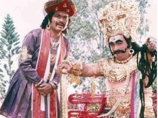 पहली फिल्म की साईन