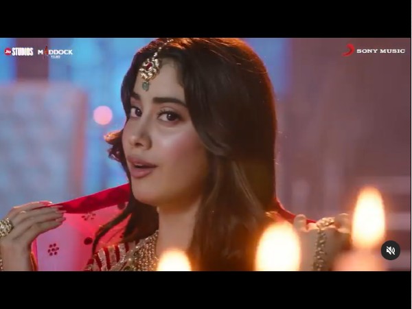 ओपनिंग कलेक्शन