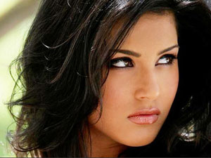 Sunny Leone Cums Hard On Big Cock