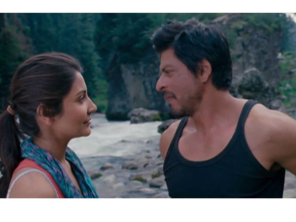 शाहरुख खान का हर एक डायलॉग दिल को छू गया शाहरुख खान का हर एक डायलॉग दिल को छू गया