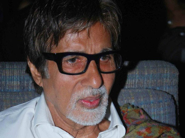 हर दिन बांटा जा रहा है खाना हर दिन बांटा जा रहा है खाना