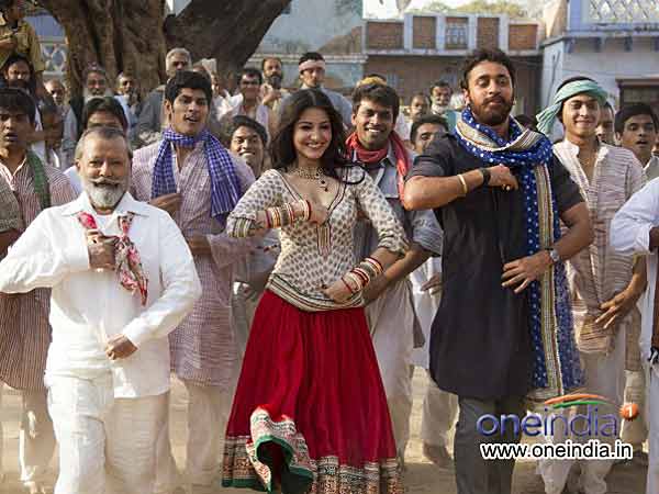 'मटरू की बिजली का मंडोला' 'मटरू की बिजली का मंडोला'
