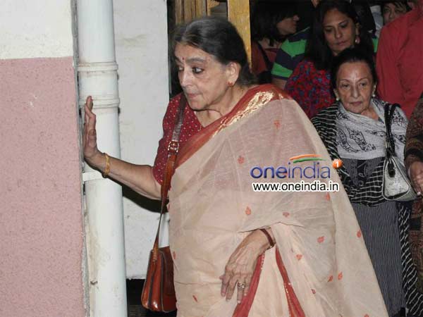 ललिता थुरुर और उनकी बेटी ललिता थुरुर और उनकी बेटी