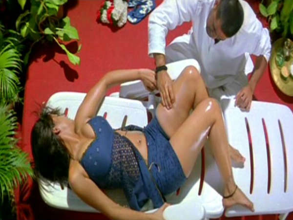 बॉलीवुड की कुछ शॉकिंग तस्वीरें बॉलीवुड की कुछ शॉकिंग तस्वीरें