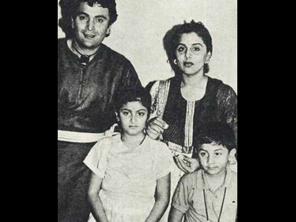 अपने माता पिता के साथ रणबीर कपूर अपने माता पिता के साथ रणबीर कपूर