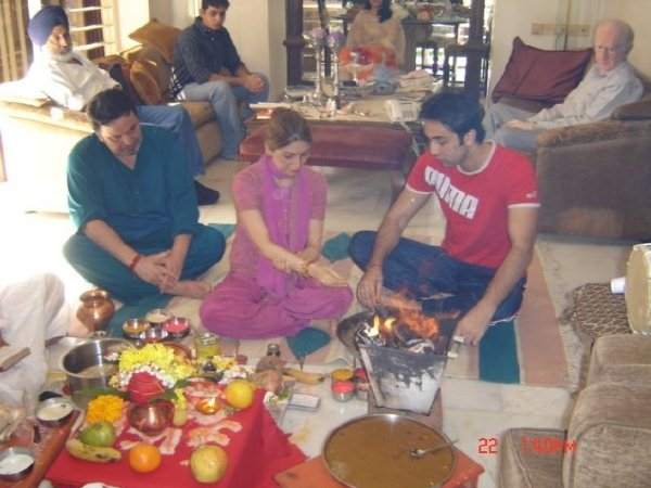 अपने पिता के साथ रणबीर कपूर अपने पिता के साथ रणबीर कपूर
