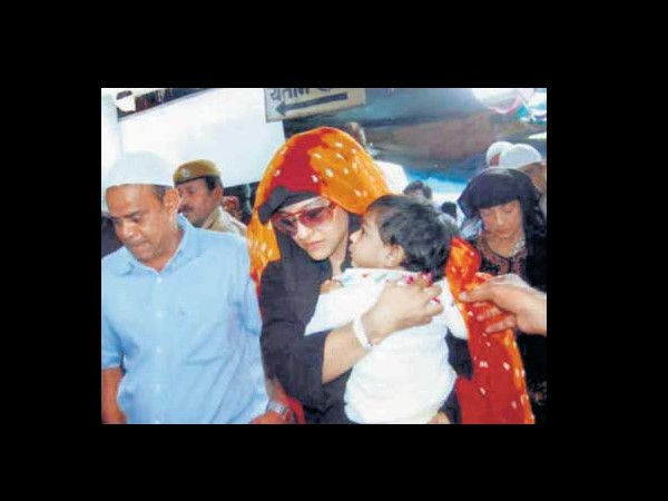 युग देवगन