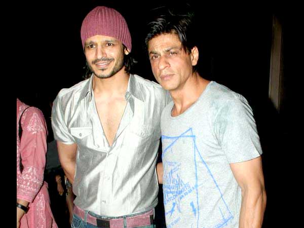 बॉलीवुड के अन्य कलाकार और शाहरूख बॉलीवुड के अन्य कलाकार और शाहरूख