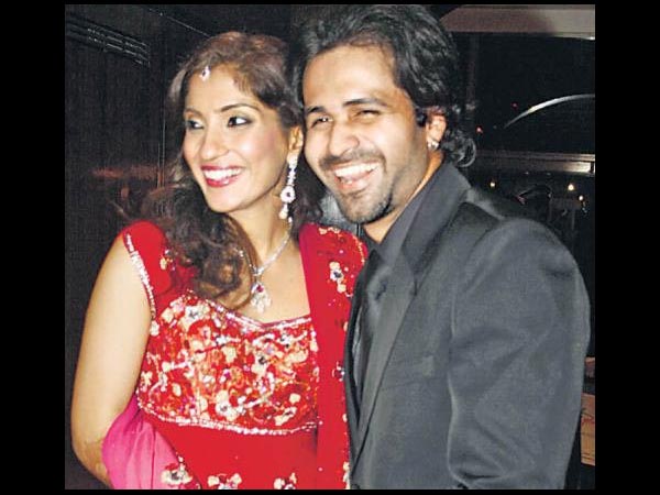 इमरान हाशमी अपनी पत्नी के साथ इमरान हाशमी अपनी पत्नी के साथ