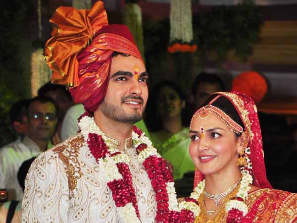 ऐशा देओल की शादी हुई थी एक बिजनेस मैन से ऐशा देओल की शादी हुई थी एक बिजनेस मैन से