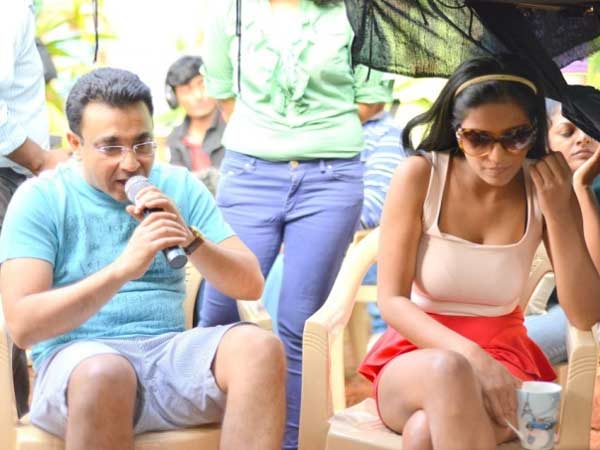 100 करोड़ क्लब के बारे में आपका क्या कहना है? 100 करोड़ क्लब के बारे में आपका क्या कहना है?