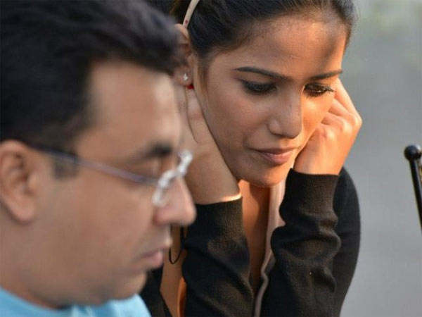 निजी तौर पर आप किस तरह की फिल्में देखना पसंद करते हैं? निजी तौर पर आप किस तरह की फिल्में देखना पसंद करते हैं?