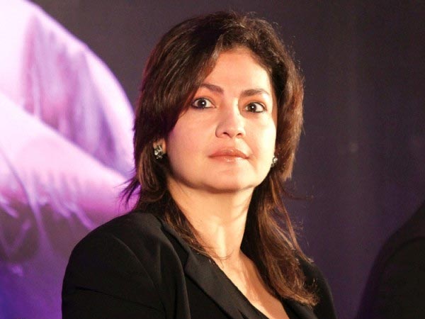 डिप्टी इंसपेक्टर ने बंद की शूटिंग डिप्टी इंसपेक्टर ने बंद की शूटिंग