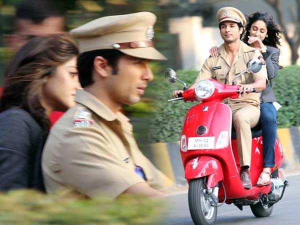'फटा पोस्टर निकला हीरो' 'फटा पोस्टर निकला हीरो'
