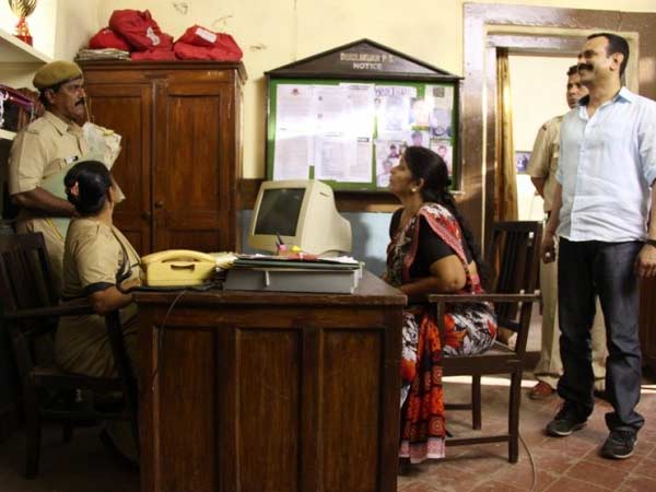 मिकी और पुलिस की मिलीभगत