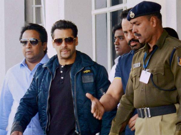 हिट एंड रन केस से डर गये करन हिट एंड रन केस से डर गये करन