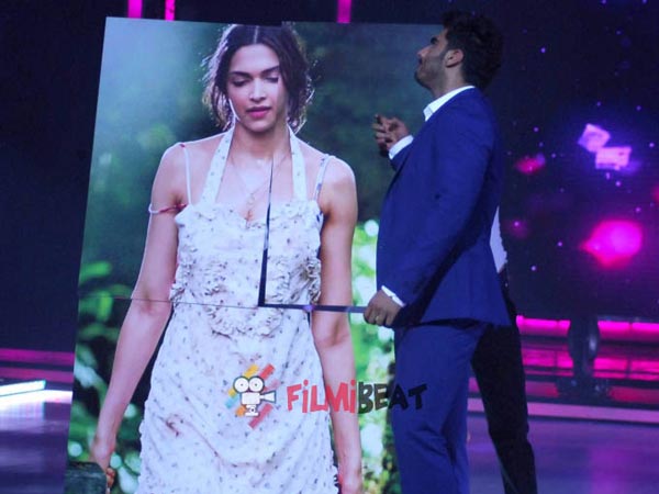 फाइडिंग फैनी पोस्टर