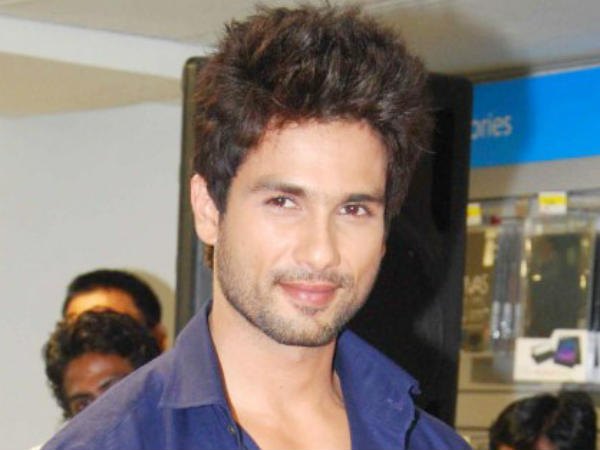 विशाल भारद्वाज ने आपका आपके करियर के दो सबसे महत्वपूर्ण व हटकर फिल्में दी हैं। कमीने और हैदर, तो आखिर ऐसा क्या है जो विशाल आपमें देख लेते हैं लेकिन बाकी निर्देशक नहीं?