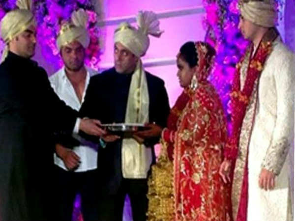 पहले भी करने वाले थे 18 नवंबर को शादी पहले भी करने वाले थे 18 नवंबर को शादी
