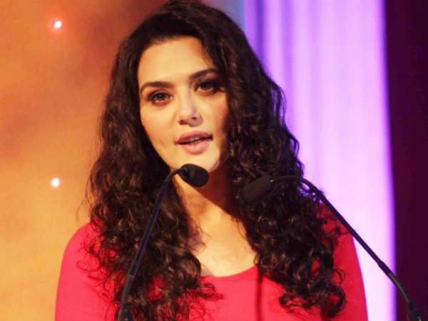 शेखर कपूर के साथ संबंध शेखर कपूर के साथ संबंध