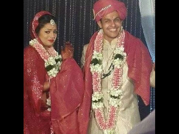 अरे पोज़ तो करने दो अरे पोज़ तो करने दो