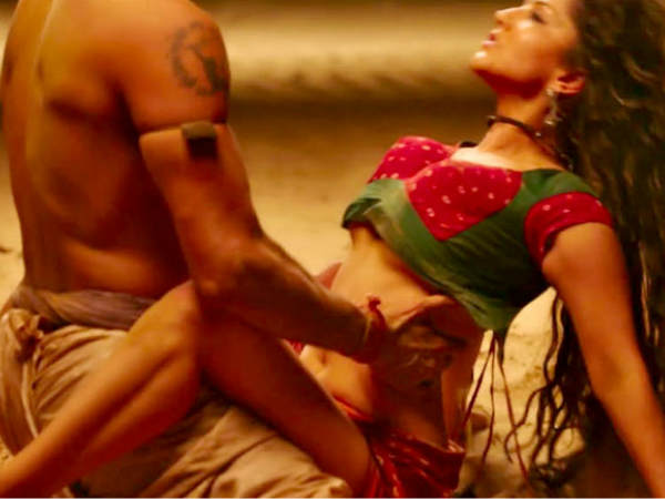 DON'T WATCH: फूहड़ता