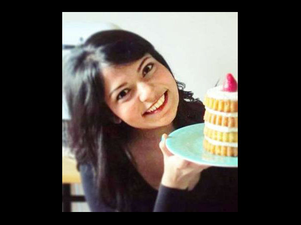 जीत का जश्न मनाती निकिता