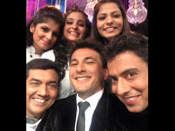 जजेस के साथ तीन फाइनलिस्ट