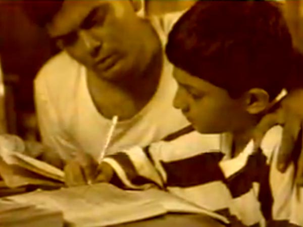मैं तेरा हीरो मैं तेरा हीरो
