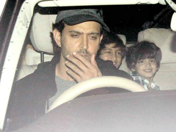 अभी तो पार्टी शुरू हुई