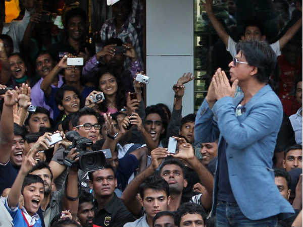 क्यों हैं फैन