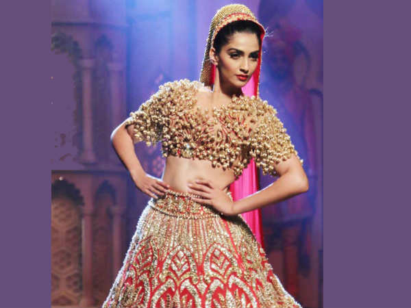 सबकी बारातें आईं