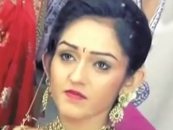 मीरा को पता है सच