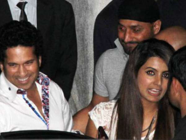 मूवी डेट