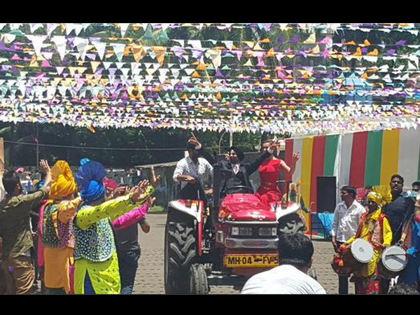 डायरेक्शन डायरेक्शन