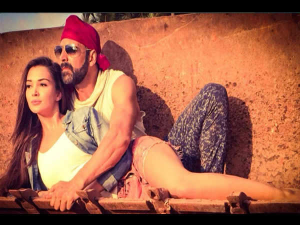 100 करोड़ क्लब