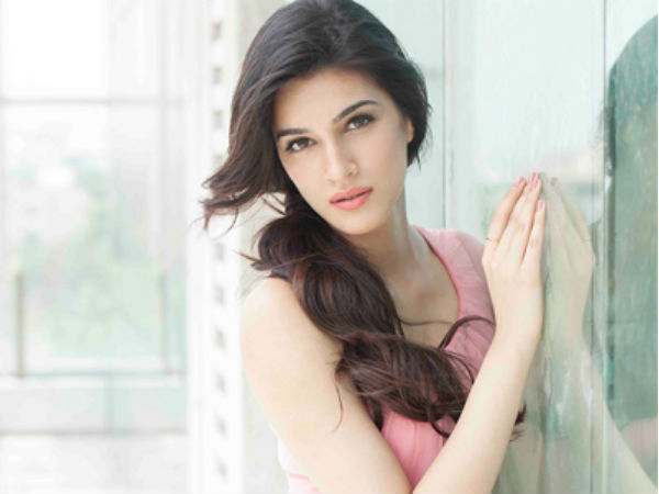 कृति सैनन 