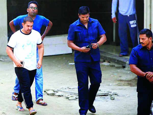 बॉलीवुड स्टार्स के BODYGUARD