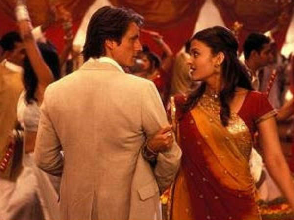 डोला डोला मन डोला