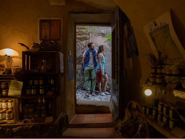 इस नवंबर तमाशा