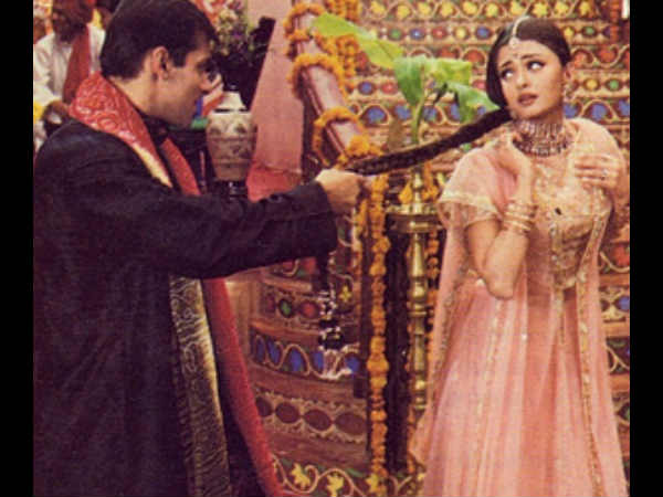 ऐश ने किया इंजॉय