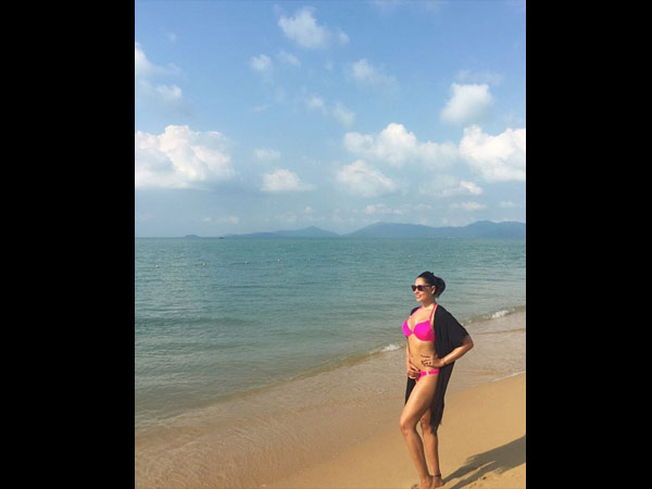 बिपाशा बसु, सोनाक्षी, सोनम कपूर.. बिकीनी में दिखीं HOT