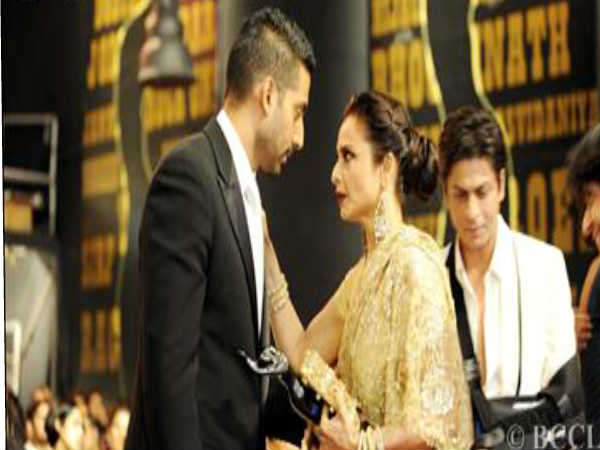 4.अभिषेक और रेखा