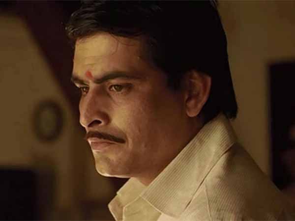 WATCH स्टारकास्ट