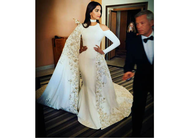 तस्वीरें