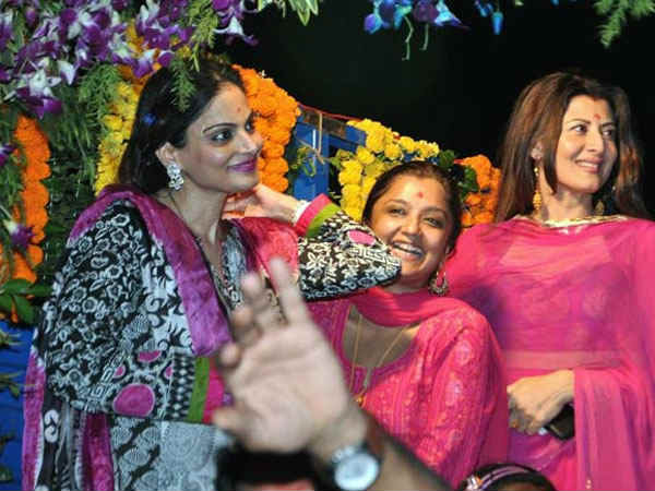 अलवीरा के साथ